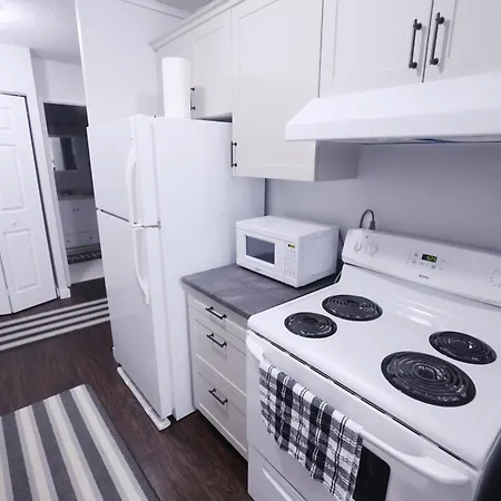 Paris Plaza Apartment Elliot Lake Exterior photo