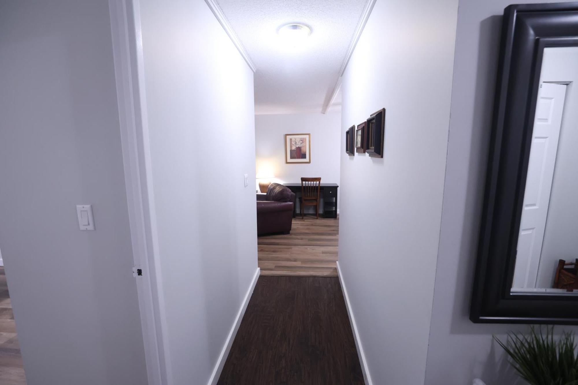 Paris Plaza Apartment Elliot Lake