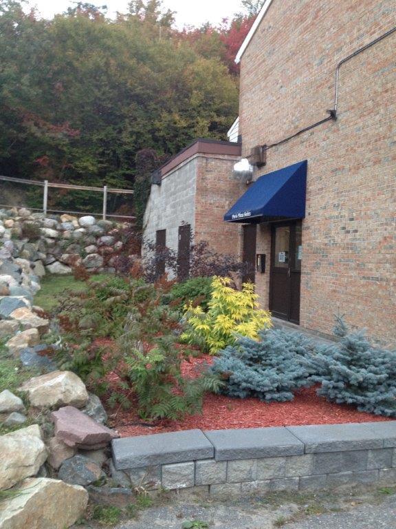 Paris Plaza * Elliot Lake